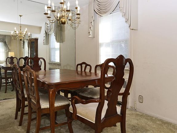 4th image of 566 Ardsley Blvd