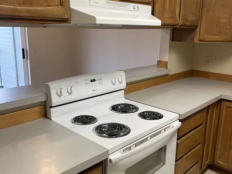 5705 Hendrickson Ave — Photo 15