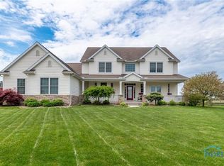 9271 Twin Creek Ln, Sylvania, OH 43560