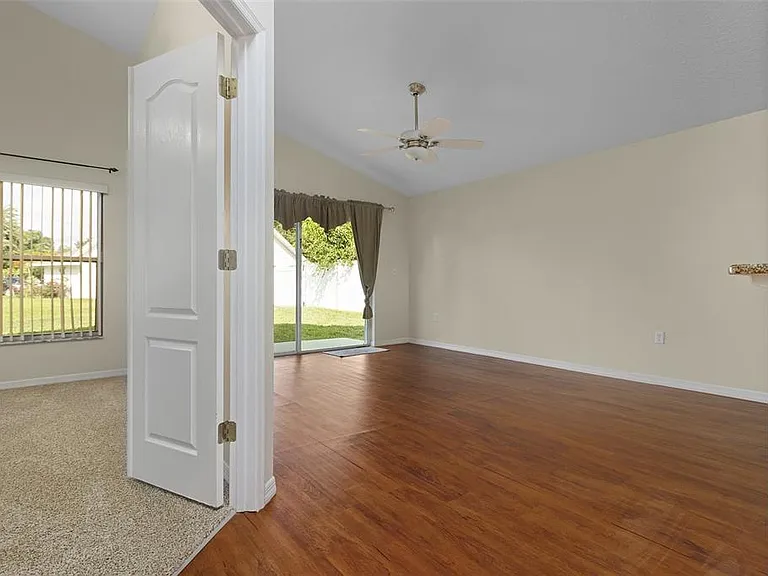 2936 Twin Oaks Dr — Photo 8