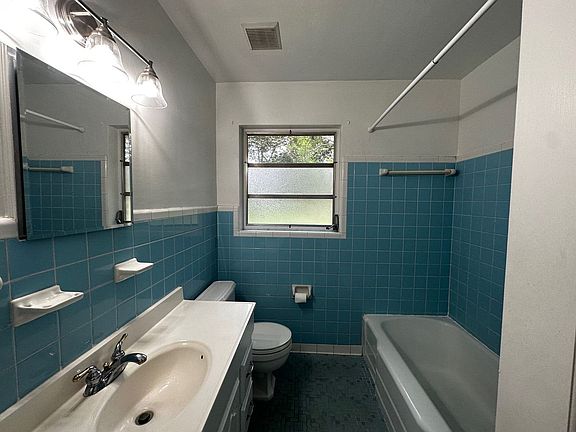 5th image of 2214 Joyner Dr