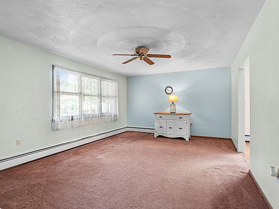 4th image of 602 Arnold Ave