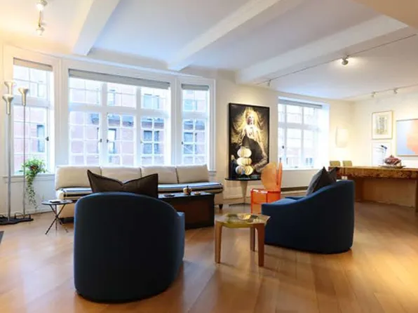 40 East 62nd Street image 1 of 33