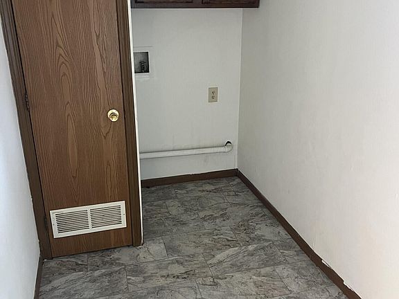 3rd image of 159 S 5th St