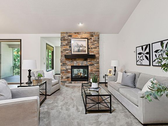 4th image of 8627 Lake Riley Dr