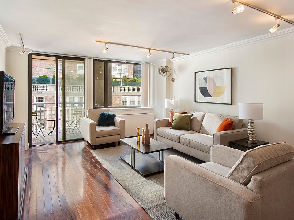 1st image of 224 E 52nd St APT 10
