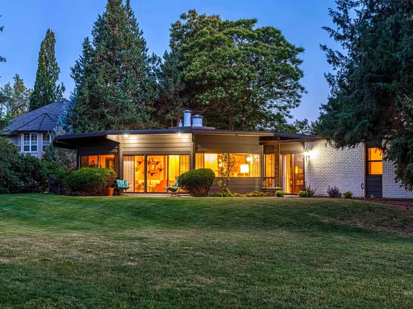 4704 W Hillcrest View Dr, Boise, ID 83705