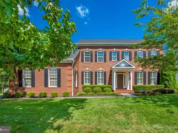 27 Wagon Shed Ln, Middletown, MD 21769