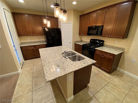 2nd image of 10245 Mayflower Bay Ave