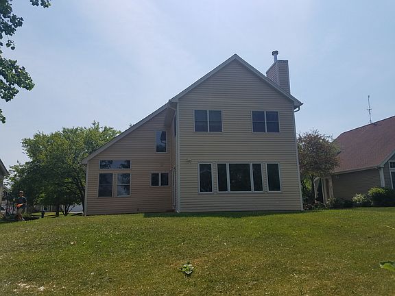 2nd image of 4553 Rolling Hills Dr