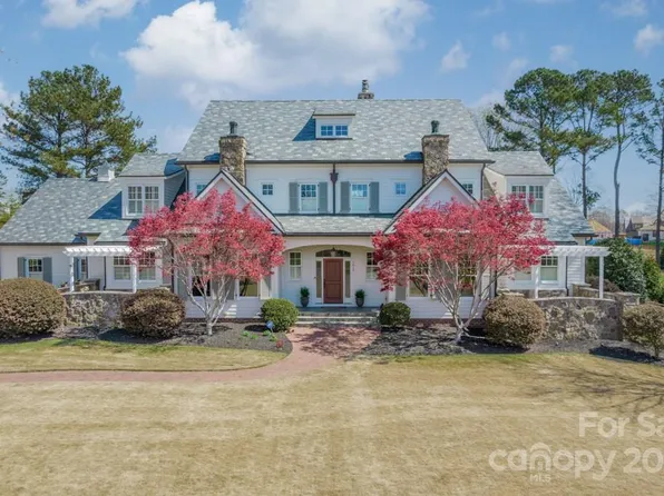 5815 Bentway Dr, Charlotte, NC 28226