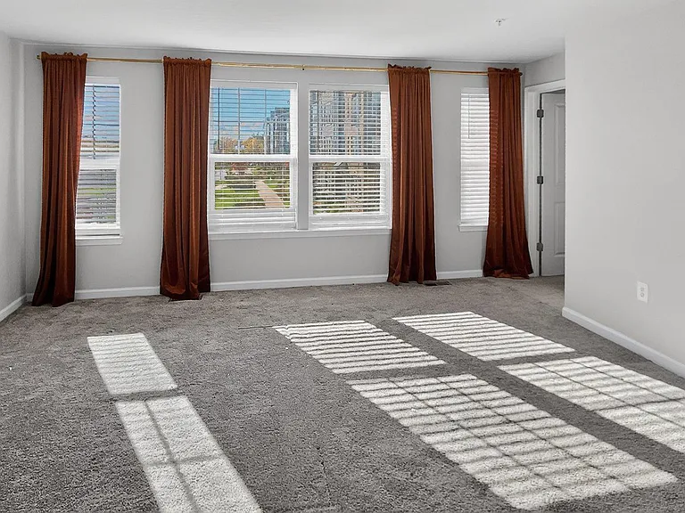 10570 Sally Ride Ln — Photo 27