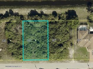 843 Frederick Reid St E, Lehigh Acres, FL 33974