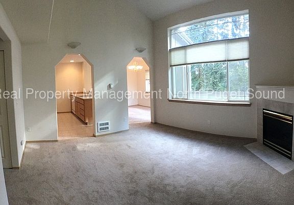 5th image of 16506 Spruce Way APT E