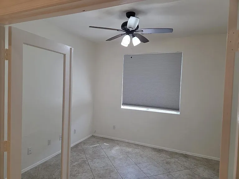 1828 E Beverly Rd — Photo 8