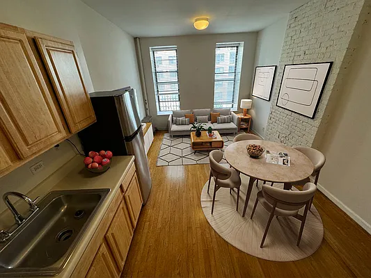 Rented by Array Property Group LLC  | media 4