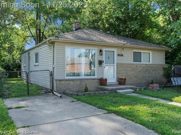 4630 Pelham St, Dearborn Heights, MI 48125
