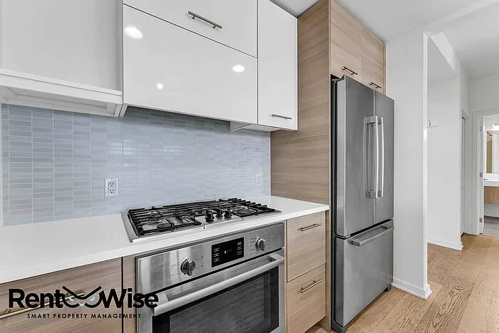 451 Donahue St #307 — Photo 14