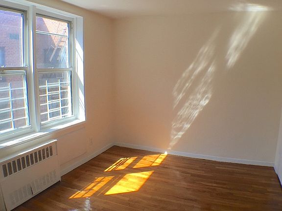 2nd image of 483 Ocean Pkwy #2GSD