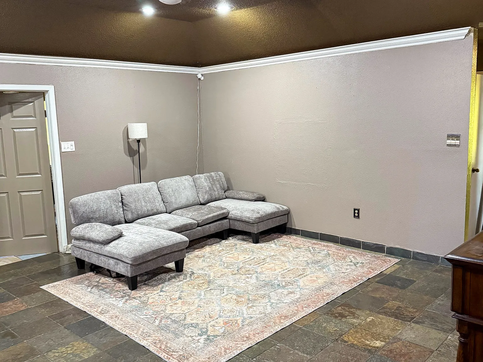 4 bed, 3.0 bath, 2600 sqft, $1,252 — Photo 3