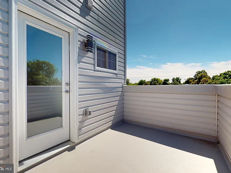 511 N Paxon St — Photo 33