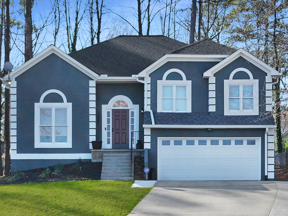 1st image of 1332 Yorktown Cir