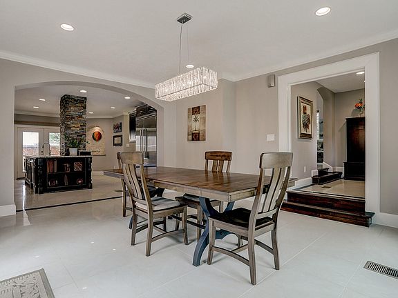 3rd image of 64 Cedar Lawn Cir