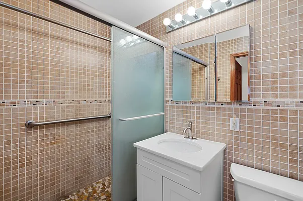 Rented by REAL New York | media 22