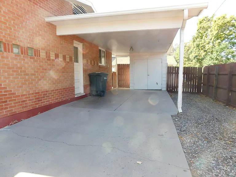 941 Walnut Ave — Photo 19