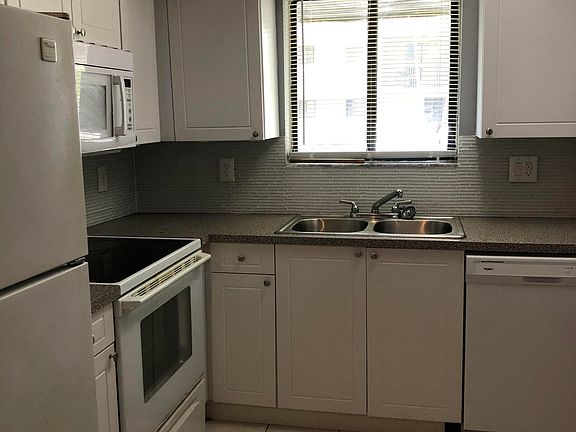 3rd image of 1045 S Flagler Ave APT 712