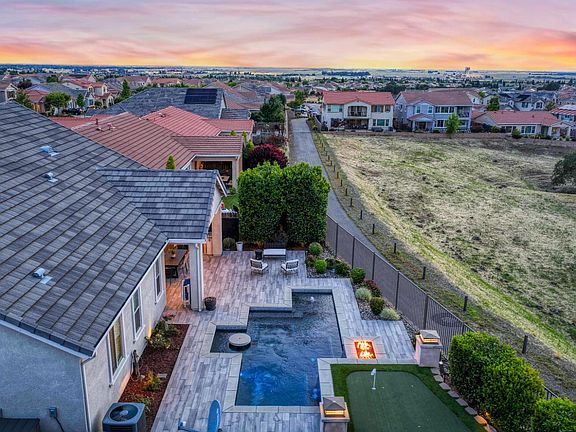 2nd image of 2259 Ranch View Dr