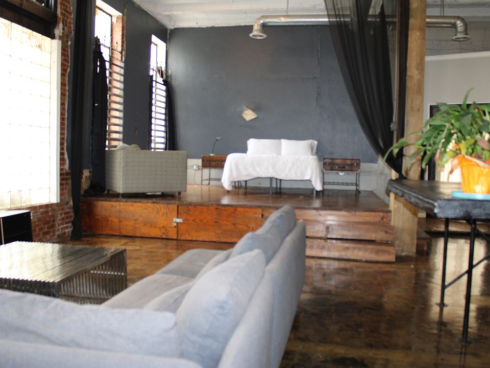 Living room area located in front of Kichen & Bedroom.