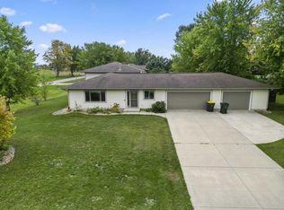 S12420 Garden Path, Spring Green, WI 53588