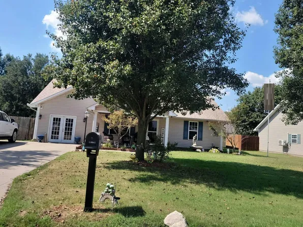 117 Albert Dr, Sikeston, MO 63801