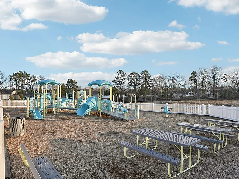 266 Hermosa Dr — Photo 38