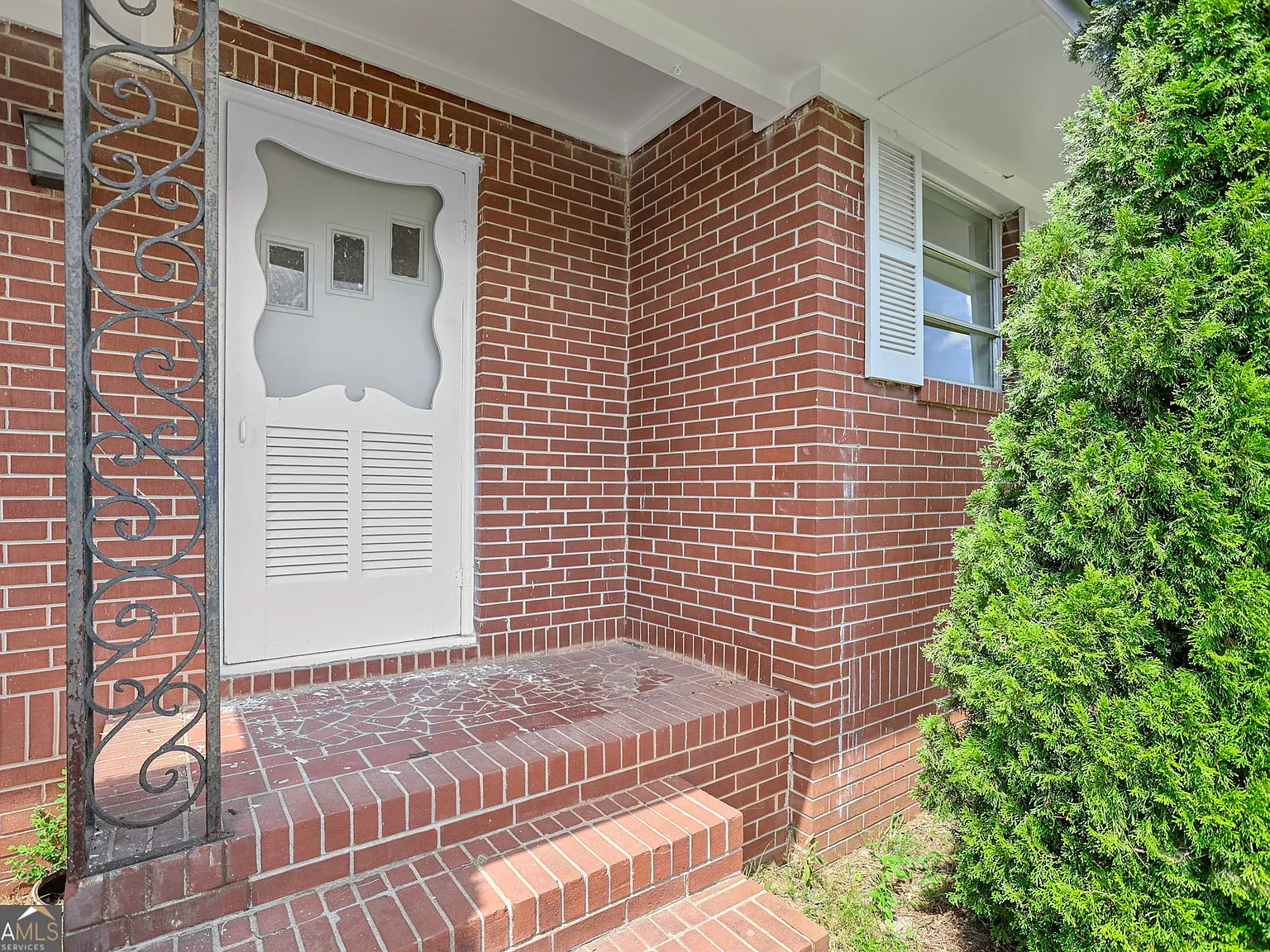 3 bed, 2.0 bath, 1660 sqft, $1,800 — Photo 3