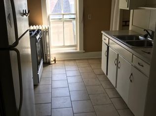 604 S 3rd St #UPSTAIRS, Dekalb, IL 60115