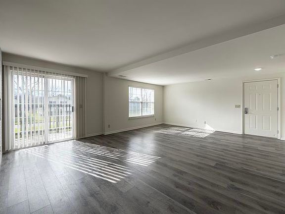 5th image of 704 Northland Blvd #710E