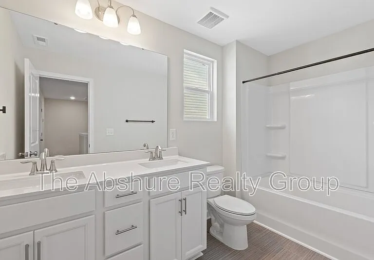 35 Village Edge Dr — Photo 38