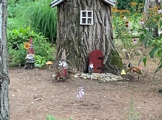 3290 Tarragon Trl, Green Bay, WI 54313