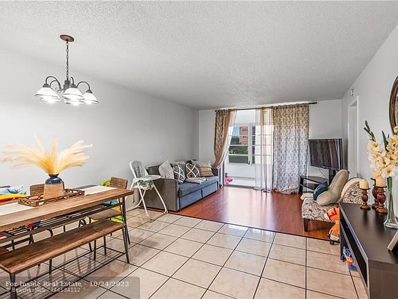 5th image of 8590 Sunrise Lakes Blvd APT 204