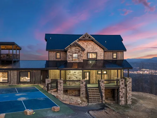 2130 Ross Way, Sevierville, TN 37876