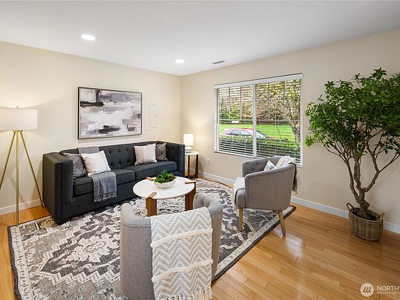 3rd image of 22669 Fern Reach Circle NE