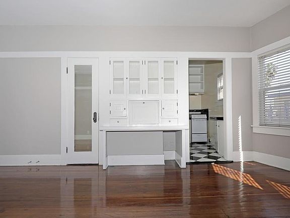5th image of 527 E 1st St APT 305