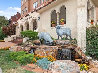 4555 Main St APT 502, Kansas City, MO 64111