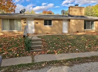 Cornell Duplexes, Springfield, IL 62703