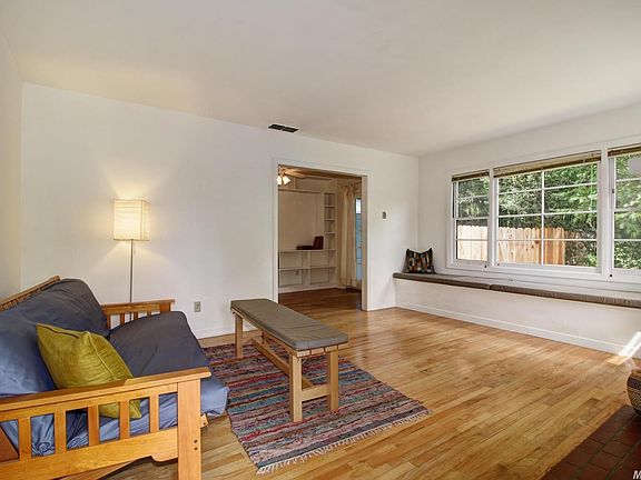 4th image of 2980 61st St