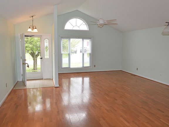 2nd image of 141 Pembridge Dr
