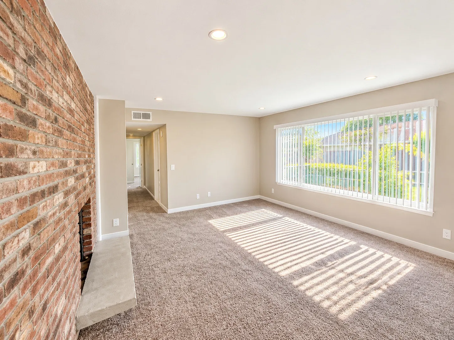 2 bed, 800 sqft, $1,895 — Photo 4