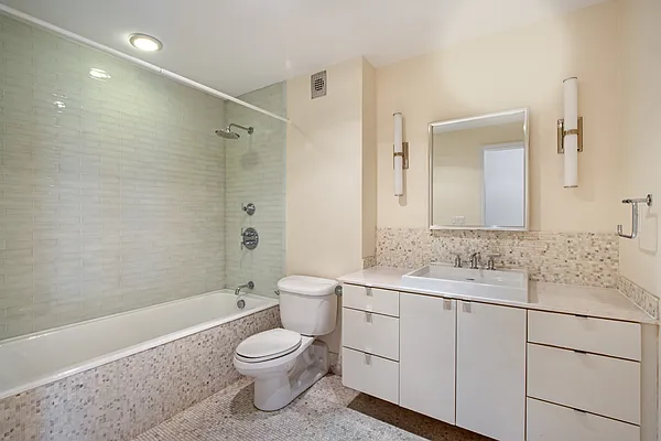 Rented by Brown Harris Stevens | media 6